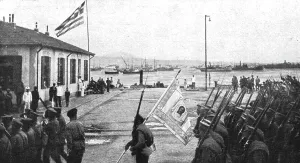 Salonica Prints: Les allies a Salonique; L'arrivee des Russes: le drapeau d'un regiment