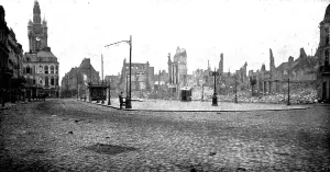 Devestation Prints: Les devastations a Douai; La place d'Armes don't un cote a ete incendie par
