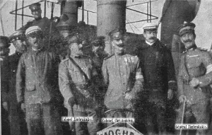 Les evenements de Grece; Le colonel nationaliste grec Christodolou, venantde Cavalla et de... 1916 Creator: Unknown