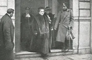 Les Exiles; La reine Milena, accompagnee de son fils cadet et de ses deux filles, 1916 (1924) Creator: Unknown