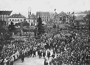 Streets Prints: Les fetes de Colmar et de Mulhouse; A Mulhouse