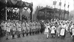 Liberated Prints: Les fetes du 8 decembre 1918 a Metz; Le defile des jeunes Lorraines devant les tribunes