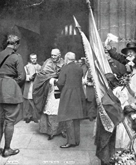 Honouring Prints: Les fetes de la victoire en Belgique; sous le porche de la Basilique de Malines
