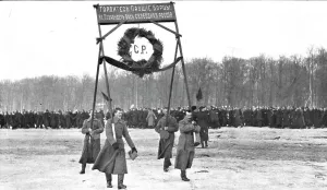 Placard Prints: Les Funerailles des Morts de la Revolution; Un hommage de l'armee revolutionnaire