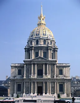 Bruant Gallery: Les Invalides from the Pont Alexandre III, Paris, France