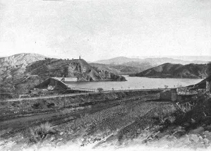 Les Oueds. Un barrage; Afrique du nord, 1914. Creator: Jules Gervais-Courtellemont