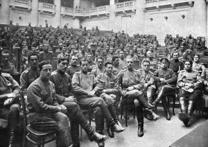 Les Soubresauts de la Russie; Au palais de Tauride: une séance du Congres des delegues... 1917. Creator: Unknown