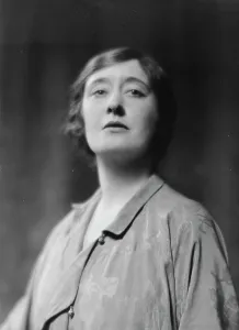Haughty Prints: Leslie, Maude, Miss, portrait photograph, 1915 Apr. 6. Creator: Arnold Genthe