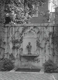 Garden Feature Prints: Lewisohn house and garden, 1920 Nov. 12. Creator: Arnold Genthe