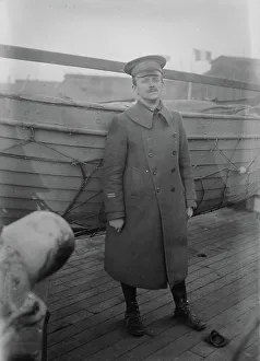 Lieutenant Prints: Lieutenant L.W. Rogers, between c1915 and c1920. Creator: Bain News Service