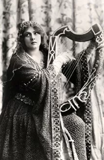 Photo Postcard Collection: Lily Brayton (1876-1933), English actress, early 20th century. Artist: Rita Martin