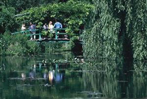 Bystanders Gallery: Lily Pond, Monets House, Giverny, France