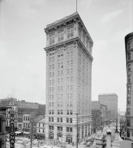 Facilities Prints: Lincoln Saving [sic] Bank, Louisville, Ky. between 1900 and 1910. Creator: Unknown