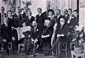 Literary meeting at F. Diaz de Mendoza home in 1914, among others: Maria Guerrero Literary meeting at F. Diaz de Mendoza home in 1914, among others: Maria Guerrero