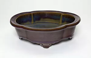 Stoneware Gallery: Lobed Basin for Flowerpot with Four Cloud-Shaped Feet, Yuan (1271-1368)/Ming dynasty, 14th cent