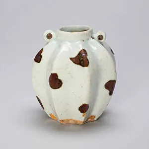 Spots Prints: Lobed Jar in Form of Balambing (Philippine Island Star Fruit)