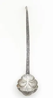 Lobed ladle with floral scrolls, Early or mid-Tang dynasty, late 7th-early 8th century