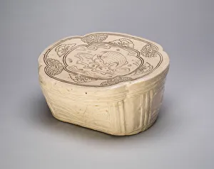 Northern Song Prints: Lobed Pillow with Deer, Northern Song dynasty (960-1127), late 11th / early 12th century