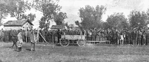 Relieved Prints: L'Occupation Francaise en Bulgarie; Les prisonniers serbes du camp de Haskovo