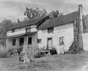 Log farmhouse, Roanoke County, Virginia, between 1900 and 1950. Creator: Frances Benjamin Johnston