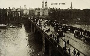London Bridge, late 19th-early 20th century. Creator: Unknown