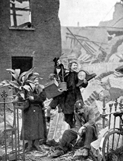 Londoners made homeless by a German air raid during the Blitz, World War II, October 1940 Londoners made homeless by a German air raid during the Blitz, World War II, October 1940