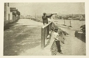 Emerson Peter Henry Gallery: On the Look-Out, 1887. Creator: Peter Henry Emerson