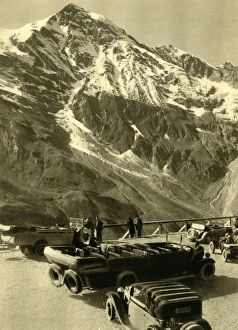 Charabanc Gallery: Look-out point at Hochmais on the Grossglockner Alpine Road, Austria, c1935. Creator: Unknown