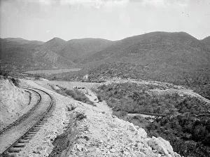 Canyon Prints: Loop near San Jose, between 1880 and 1897. Creator: William H. Jackson