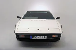 Prop Prints: Lotus Esprit 1977 from the James Bond film The Spy Who Loved Me. Artist: Simon Clay
