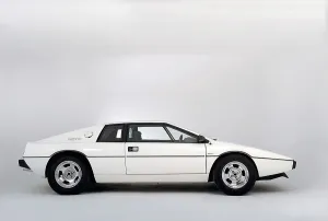 Prop Prints: Lotus Esprit 1977 from the James Bond film The Spy Who Loved Me. Artist: Simon Clay