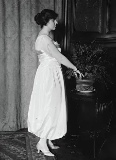 Louise Beatty Homer Prints: Louise Homer Jr. between c1915 and c1920. Creator: Bain News Service