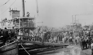 Displaced Person Prints: Louisiana Flood 1912-- refugees saved by gov't [i