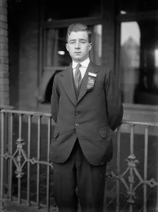 Representation Prints: Lt. A.S. Jarratt, 1919. Creator: Bain News Service