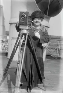 Tripod Prints: Luisa Tetrazzini, between c1915 and c1920. Creator: Bain News Service