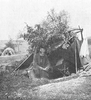 M. Vladimir Betzitch, peintre militaire serbe, sous sa tente, au debut de la campagne. 1916. Creator: Unknown