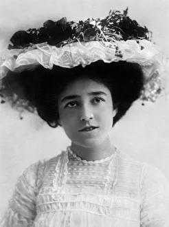 Madge Prints: Madge Crichton (b1881), English actress, 1903