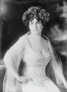 Tulle Prints: Magdalen Sophrona Worden, 1915. Creator: Bain News Service
