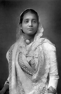 Images Dated 15th October 2007: The Maharani of Koch Bihar, West Bengal, India, 1893.Artist: W&D Downey