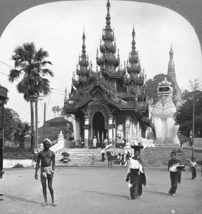 Burma Prints: Main entrance, Shwedagon Pagoda, Rangoon, Burma, 1908. Artist: Stereo Travel Co