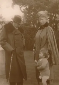 Young Prints: Their Majesties the King & Queen with Princess Elizabeth at Craigweil House, Bognor, c1930