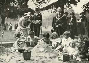 Duchess Of York Gallery: Her Majesty... at the New Playground on the Site of the Old Foundling Hospital, 1936, 1937