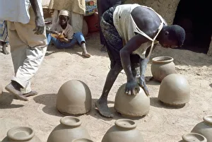 Nigeria Prints: Making pots without a wheel, Nigeria, c1966