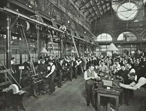 War Work Gallery: Male munitions workers in Engineering Shop, School of Building, Brixton, London, 1915