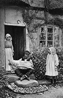 Daily Mail Gallery: A man reading The Daily Mail, Shropshire, c1922. Artist: AW Cutler