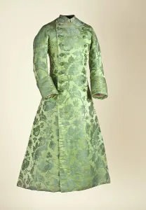 Buttons Prints: Man's fitted, double-breasted banyan or at-home robe