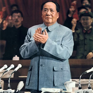 Clapping Gallery: Mao Zedong, Chinese Communist leader, 1960