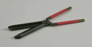 Marcel-curler from a travel hair care kit used by Anna Mae Queen Holmes, 1950s Marcel-curler from a travel hair care kit used by Anna Mae Queen Holmes, 1950s
