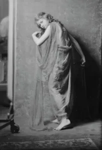 Marcellus, Irene or Violet, 1916 Apr. 28. Creator: Arnold Genthe