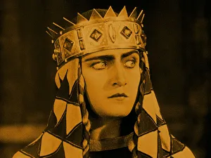 Margarete Schon als Kriemhild in the Film Die Nibelungen: Kriemhild s